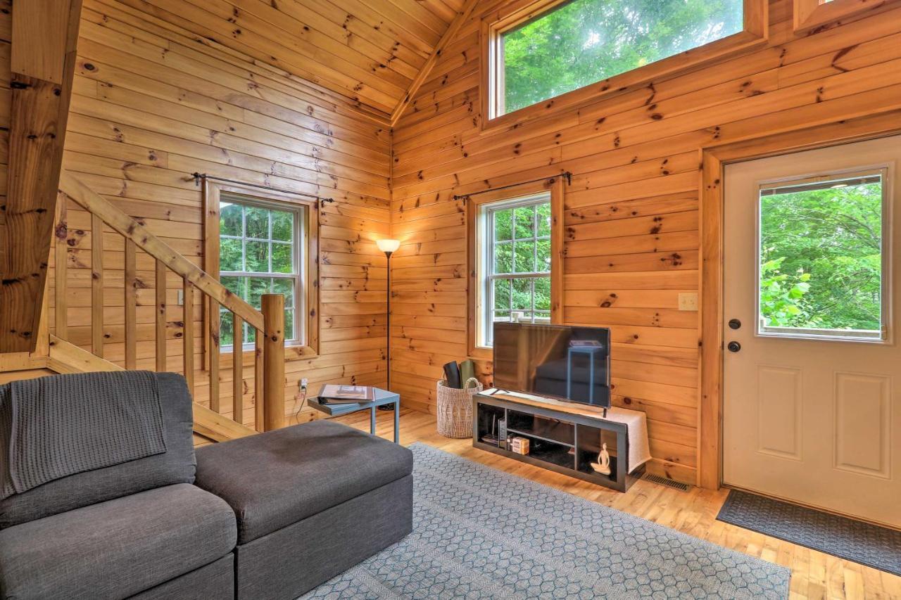 Cozy Boone Cabin With Deck Close To Downtown! Exterior foto