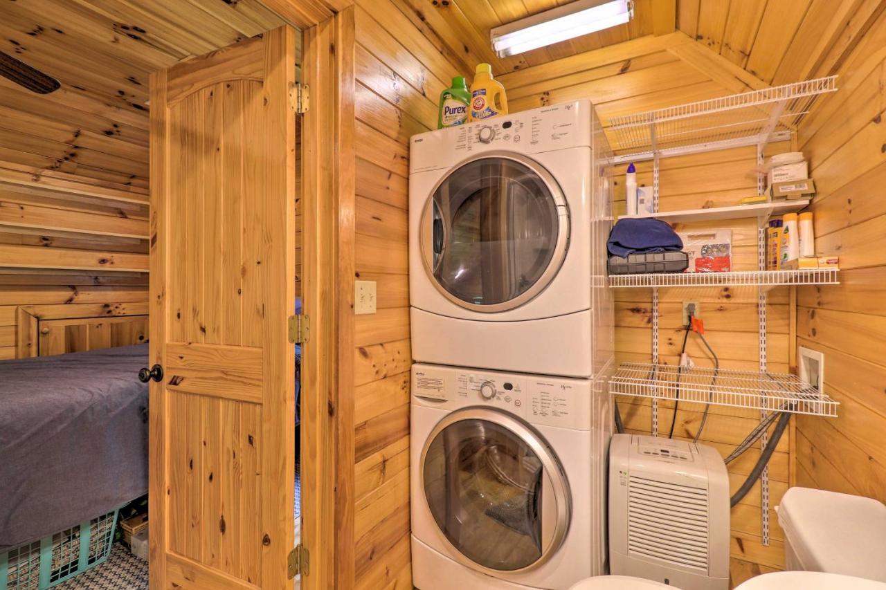 Cozy Boone Cabin With Deck Close To Downtown! Exterior foto