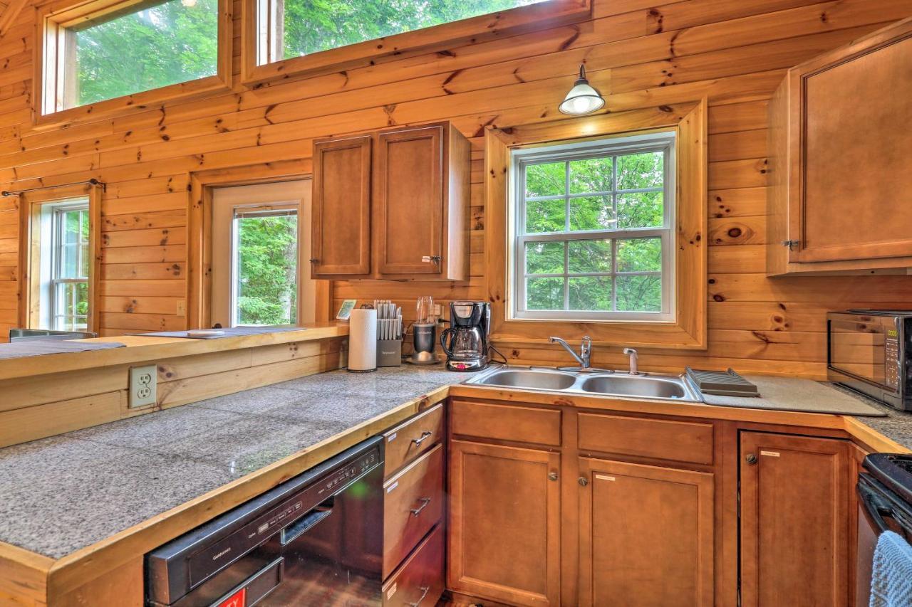 Cozy Boone Cabin With Deck Close To Downtown! Exterior foto